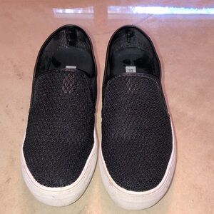 Steve Madden perforated black and white slip on loafers. Good used cond sz 8